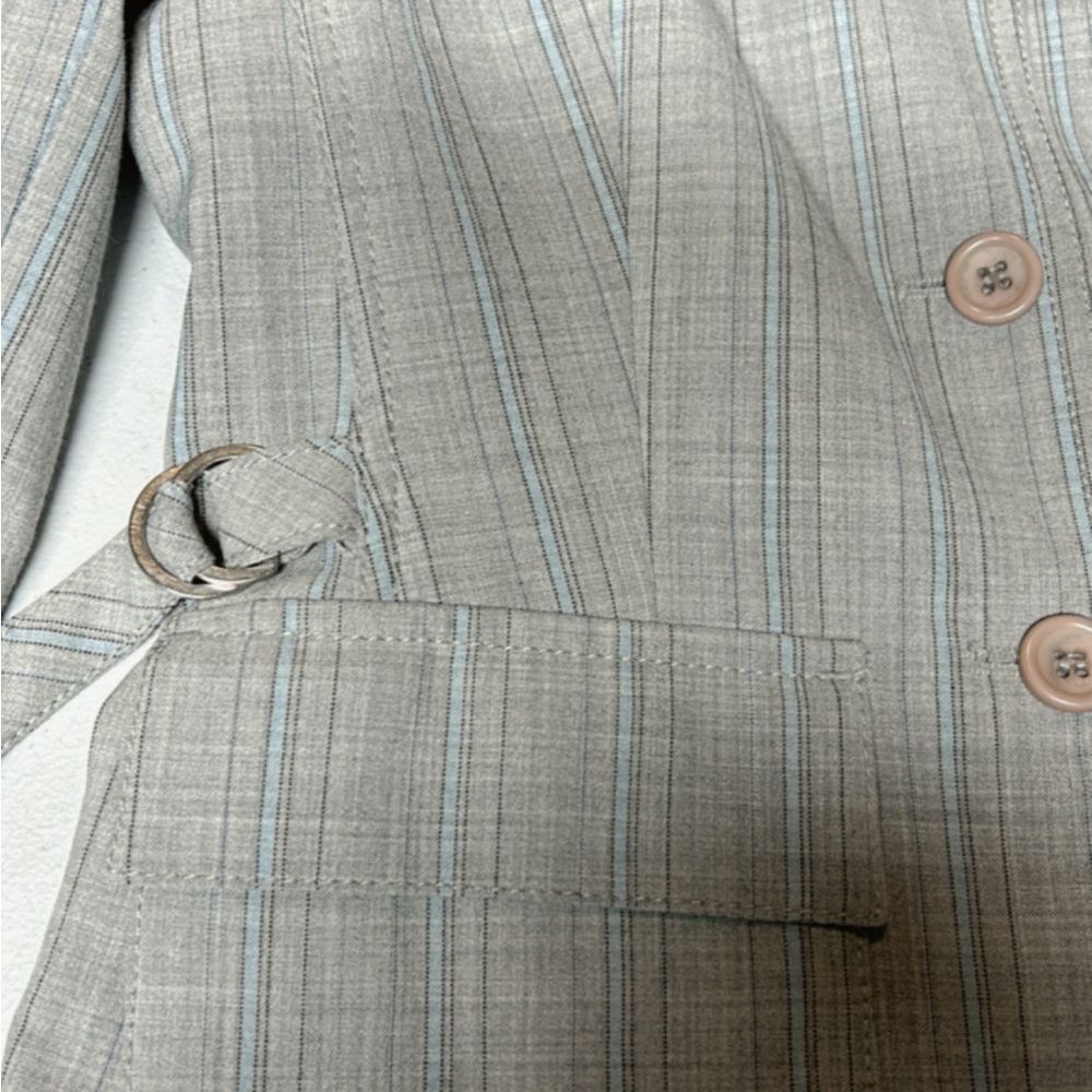 Express Gray Blazer Tailored for Versatile Elegance - Picture 10 of 10